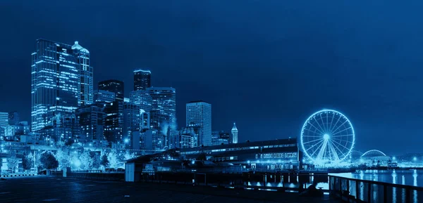 De skyline van de stad van Seattle — Stockfoto