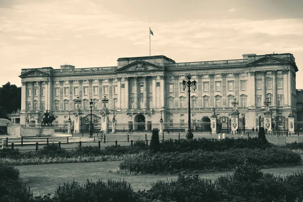 Παλάτι Μπάκιγχαμ στο Λονδίνο. — Φωτογραφία Αρχείου