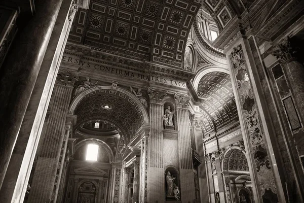 Saint Peters bazilika belső — Stock Fotó