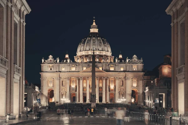 Saint peters basilikan — Stockfoto