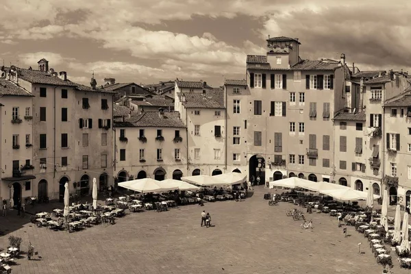 Antica Piazza in Italia . — Foto Stock