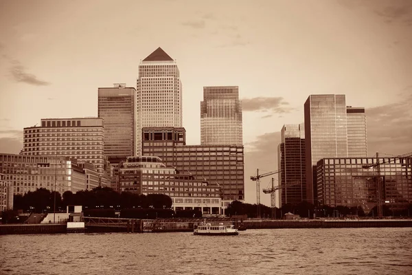 Distrito empresarial de Canary Wharf — Fotografia de Stock