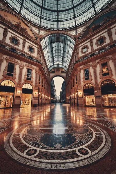 Galleria Vittorio Emanuele Ii wnętrze — Zdjęcie stockowe