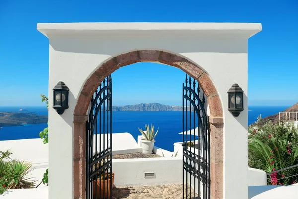 Santorini with buildings in Greece. — Stock Photo, Image