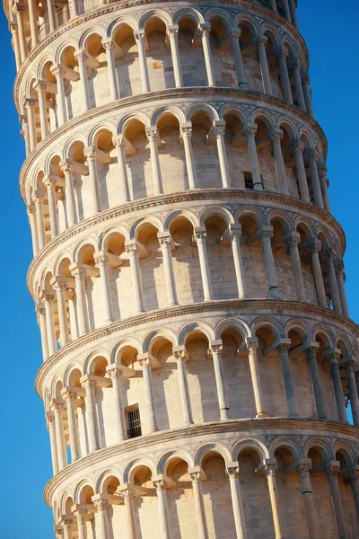 Pisa Kulesi yaslanmış — Stok fotoğraf