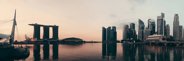 建物がシンガポールのスカイライン — ストック写真