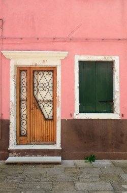 Burano renkli tarihi binalar