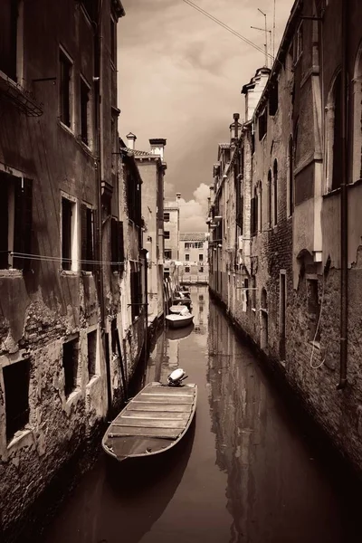Πάρκο βάρκα για: Βενετία — Φωτογραφία Αρχείου
