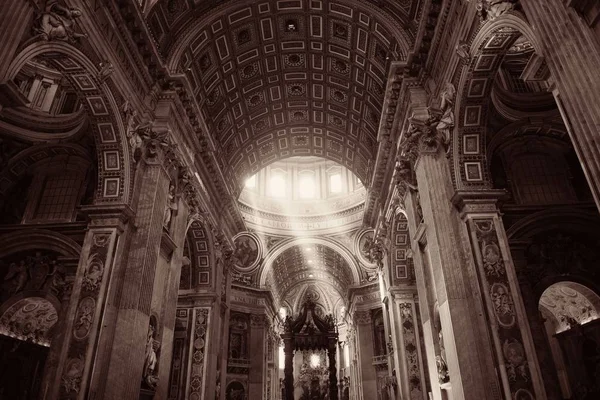 San Pedro Basílica interior — Foto de Stock