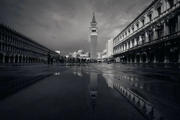 Piazza San Marco reflectie — Stockfoto