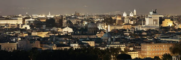 Rom skyline natt se — Stockfoto