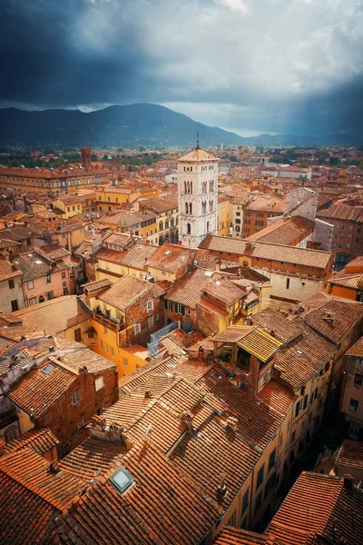 Lucca town skyline sun ray — Stock Photo, Image