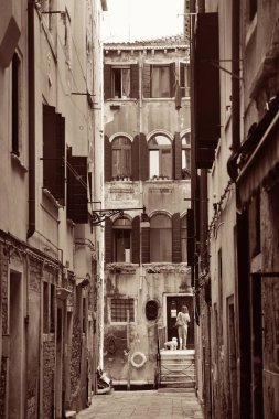 Venedik sokak görünümü