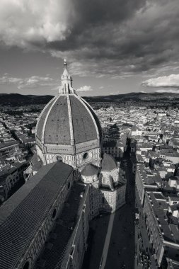 Duomo Santa Maria Del Fiore çan kulesi görünümü