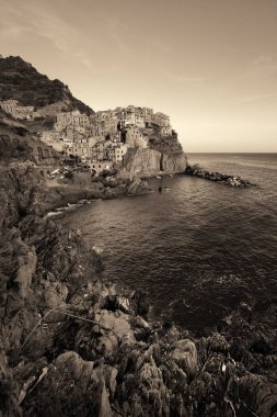 cinque terre içinde Manarola