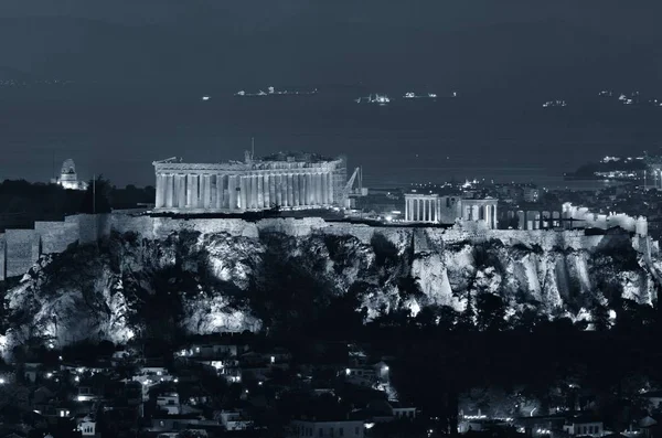 De skyline van Athene met de Akropolis nacht — Stockfoto