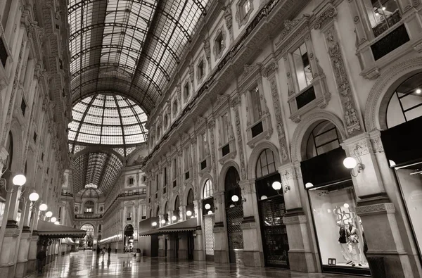 Galleria Vittorio Emanuele Ii interieur — Stockfoto