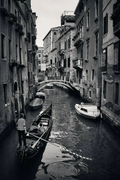 Venezianische Kanalgondel — Stockfoto