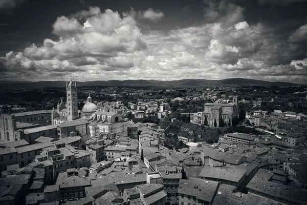 Widok na dachu Siena — Zdjęcie stockowe