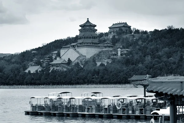 Summer Palace with historical architecture — Stock Photo, Image