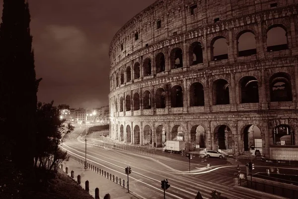 ローマのコロッセオに夜 — ストック写真