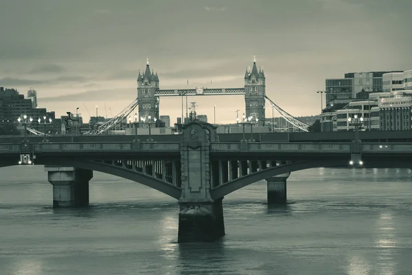 Paesaggio urbano di Londra con edifici urbani — Foto Stock