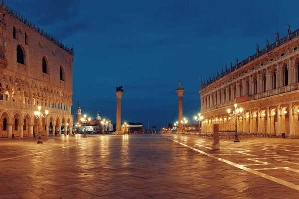 Piazza San Marco noche —  Fotos de Stock