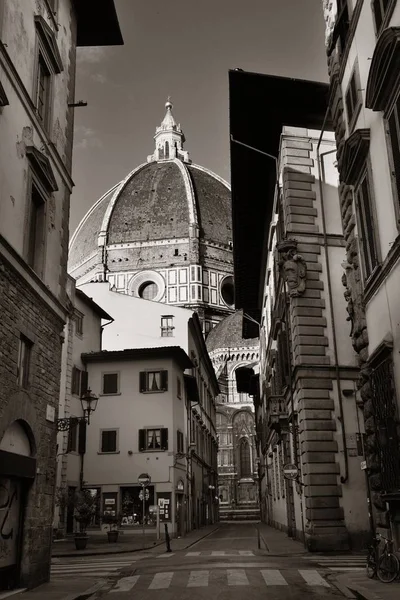 Duomo Santa Maria Del Fiore street — Stock Photo, Image