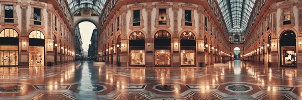 Galleria Vittorio Emanuele Alışveriş Merkezi Panorama Milano Talya — Stok fotoğraf