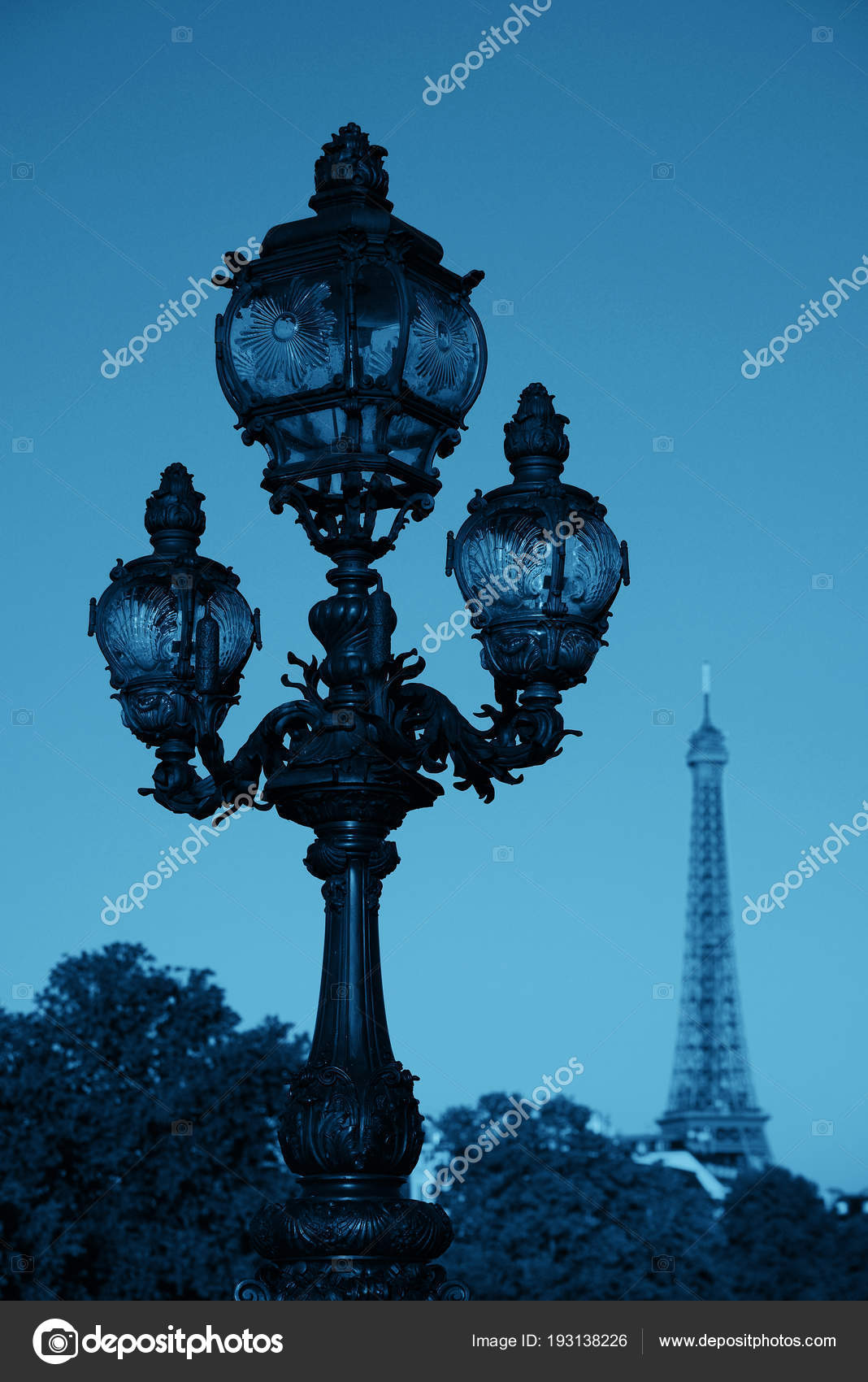 Vintage Lamp Post Eiffel Tower Alexandre Iii Bridge Paris France Vintage Lamp Post Eiffel Tower Alexandre Iii Bridge Paris France Stock Photo