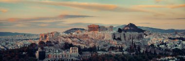 Dağın tepesinde, Yunanistan Atina manzarası gündoğumu panorama görüntülendi.