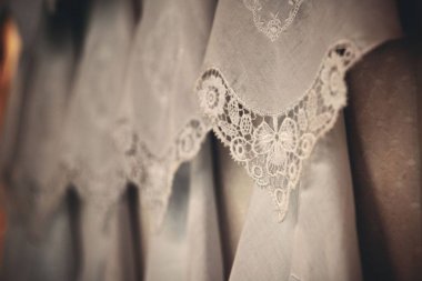 Burano danteli mağazada yakın plan, Venedik, İtalya.