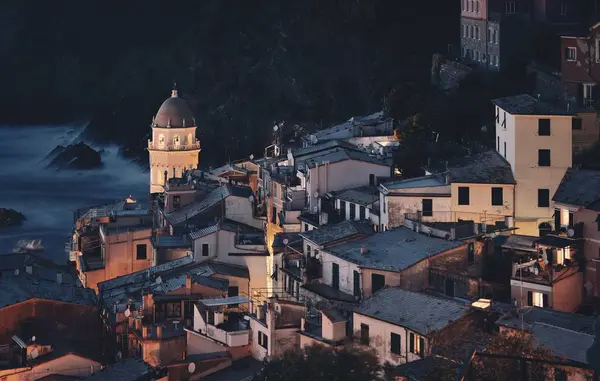 Вежа Будівлі Церкви Вернацца Одне Яти Сіл Cinque Terre Італія — стокове фото