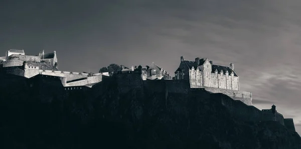 Панорама Эдинбургского Замка Знаменитой Городской Достопримечательности Соединенное Королевство — стоковое фото
