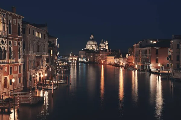 Βενετία Κανάλι Θέα Νύχτα Santa Maria Della Salute Και Ιστορικά — Φωτογραφία Αρχείου