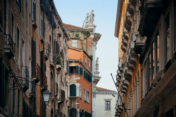 Estatua Azotea Del Edificio Histórico Venecia Italia — Foto de Stock