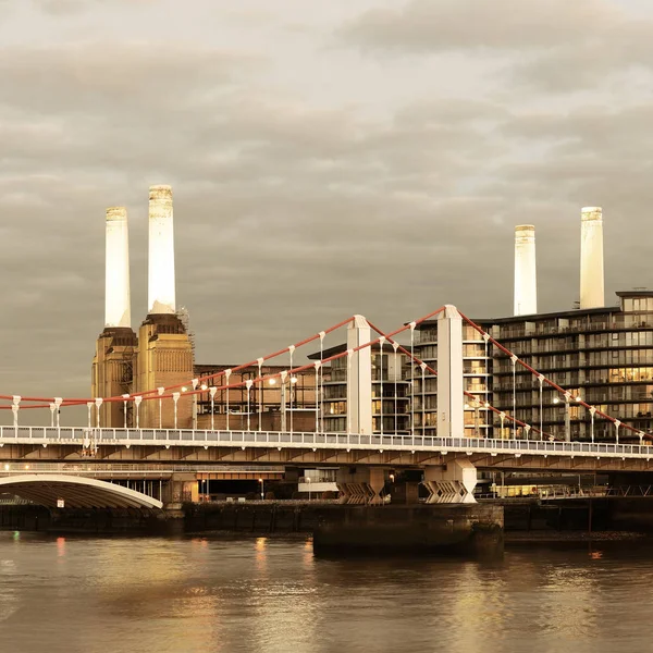 Battersea Power Station Sobre Rio Tâmisa Como Famoso Marco Londres — Fotografia de Stock
