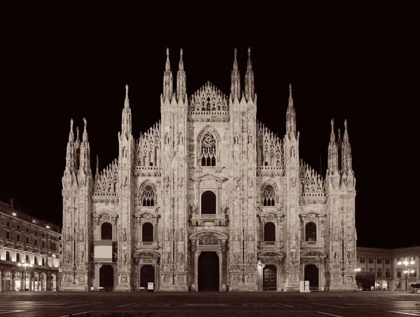 意大利的主教座堂广场 意大利语 Piazza Del Duomo 是意大利米兰市中心 — 图库照片