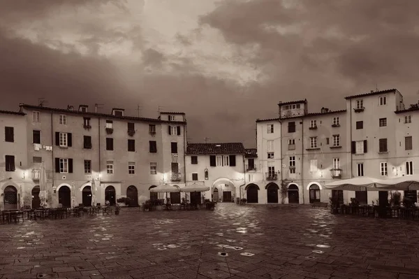 Piazza Dell Anfiteatro Lucca Italia Vista Nocturna — Foto de Stock