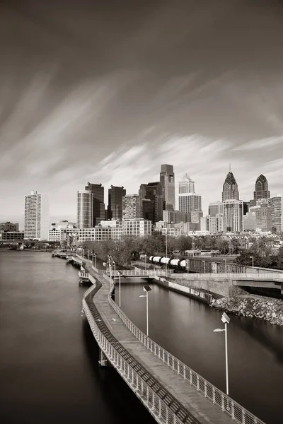 Philadelphia Városképe Városi Építészettel — Stock Fotó