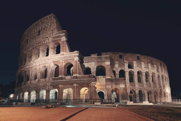 콜로세움 로마 밤 — 스톡 사진