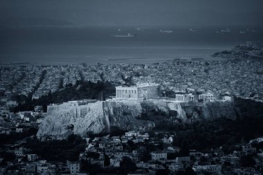 Atina silueti Akropolis, Yunanistan ile Lykavitos Dağı 'ndan izlendi.