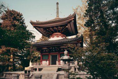 Kyoto, Japonya 'da tarihi yapıya sahip bir türbe..