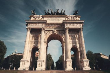 Arch barış Milan