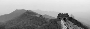 Büyük duvar panorama siyah beyaz Pekin, Çin