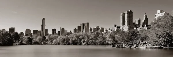 Central Park Autumn Centro Cidade Skyline Sobre Lago Manhattan Nova — Fotografia de Stock