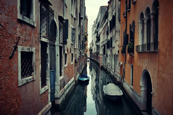 Velence Csatorna Kilátás Történelmi Épületek Olaszország — Stock Fotó