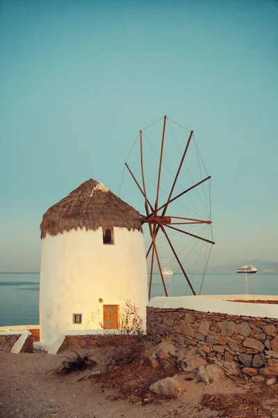 Yunanistan Mykonos Adası Ndaki Ünlü Tarihi Eser Olarak Yel Değirmeni — Stok fotoğraf