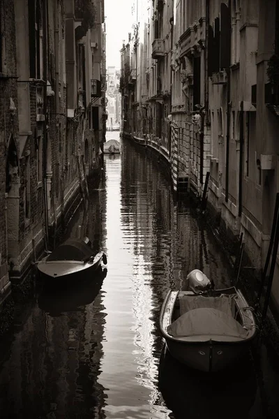 Parque Barcos Canal Del Callejón Venecia Italia — Foto de Stock