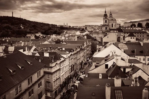 Prag Ufuk Çizgisi Çatı Manzarası Çek Cumhuriyeti Nde Kilise Kubbe — Stok fotoğraf